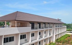 บีไฟน์ สบายโฮเทล แอนด์ รีสอร์ท
